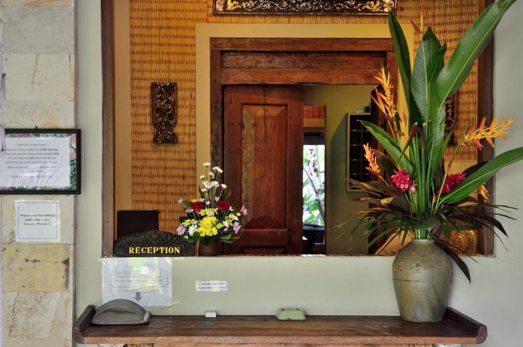 Desa Nyima Hotel Seminyak  Exterior photo